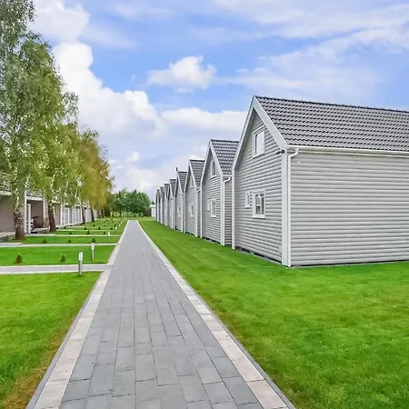 2 Bedroom Gorgeous In Сянозеты